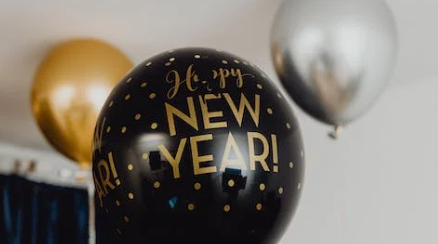 2023 happy new year balloon