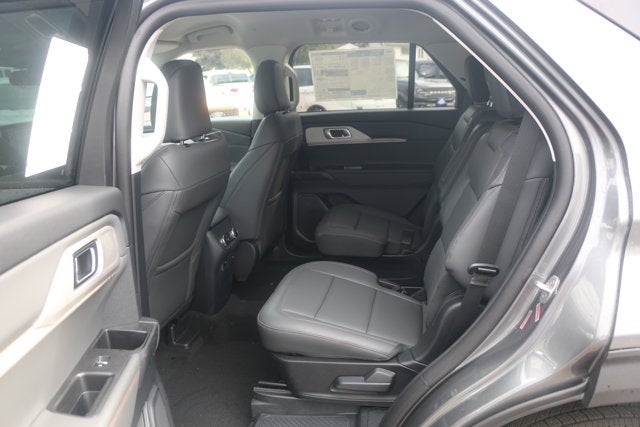 2026 Ford Explorer Active w/100A Pkg