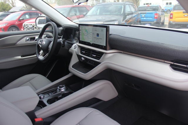 2026 Ford Explorer Active w/100A Pkg