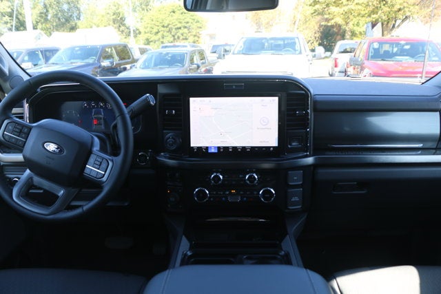2027 Ford Super Duty F-250 SRW F-250® Lariat®