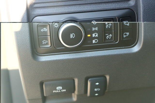 2027 Ford Super Duty F-250 SRW F-250® Lariat®