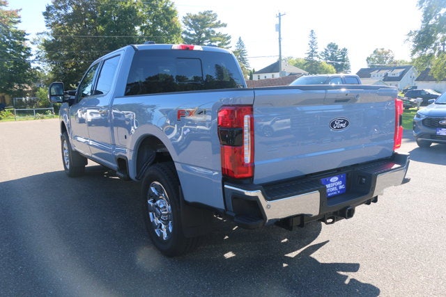 2027 Ford Super Duty F-250 SRW F-250® Lariat®