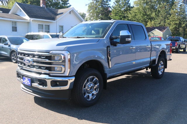 2027 Ford Super Duty F-250 SRW F-250® Lariat®