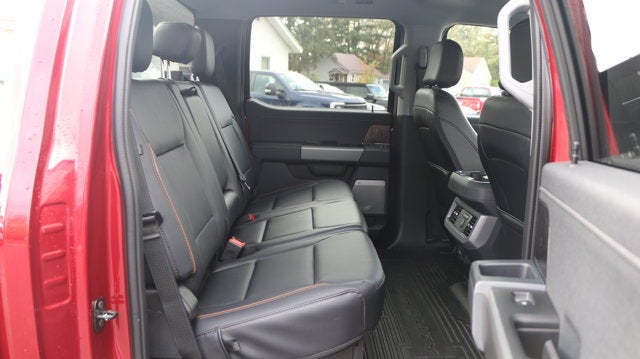2027 Ford Super Duty F-250 SRW F-250® Lariat®