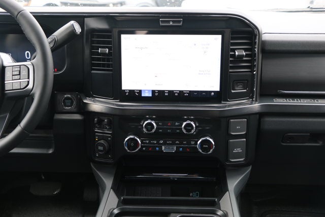 2027 Ford Super Duty F-250 SRW F-250® Lariat®