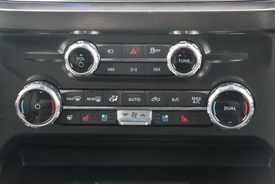 2027 Ford Super Duty F-250 SRW F-250® Lariat®