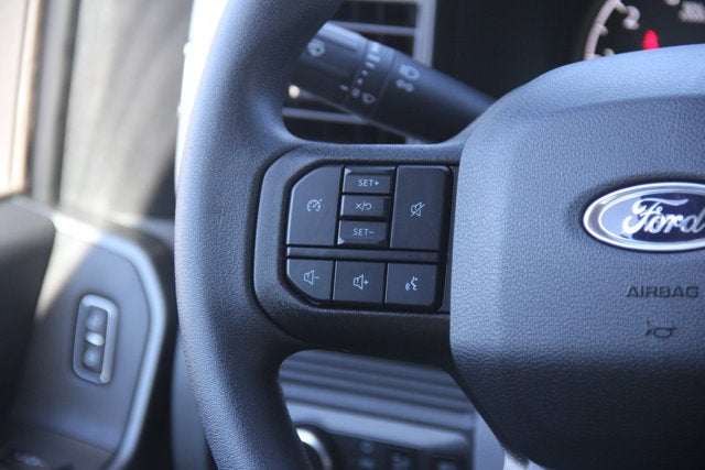 2026 Ford Super Duty F-350 SRW F-350® XLT