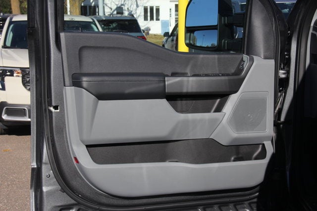 2026 Ford Super Duty F-350 SRW F-350® XLT