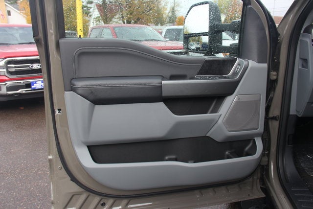 2026 Ford Super Duty F-350 SRW F-350® XLT