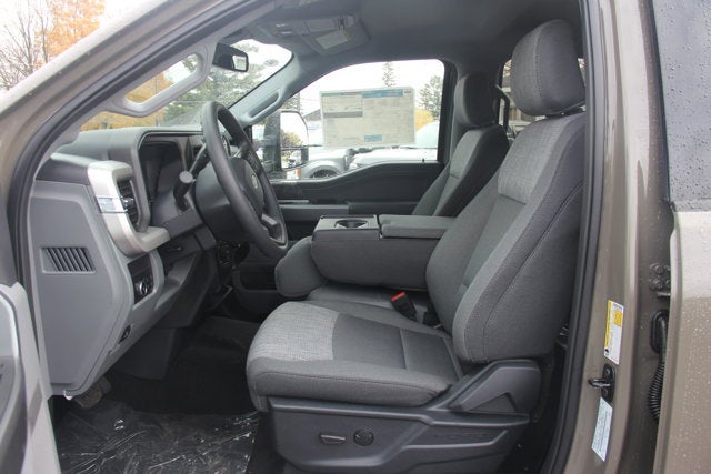 2026 Ford Super Duty F-350 SRW F-350® XLT