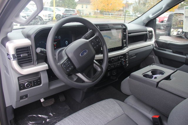 2026 Ford Super Duty F-350 SRW F-350® XLT