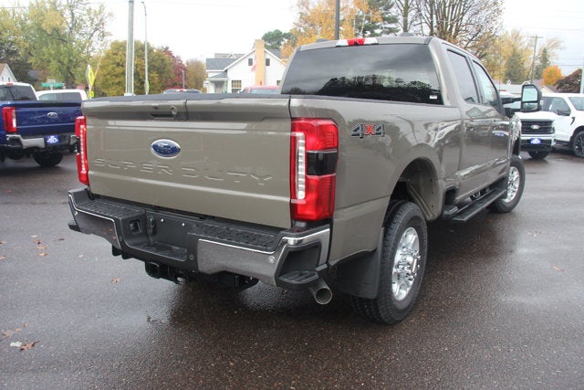 2026 Ford Super Duty F-350 SRW F-350® XLT