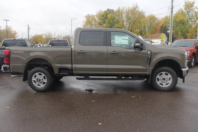 2026 Ford Super Duty F-350 SRW F-350® XLT