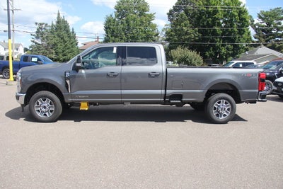 2026 Ford Super Duty F-350 SRW F-350® Lariat®