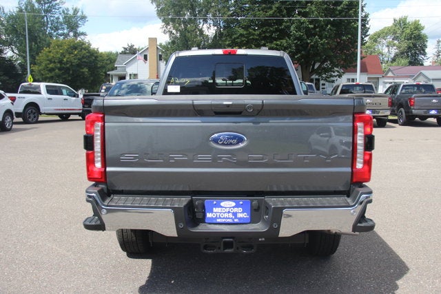 2026 Ford Super Duty F-350 SRW F-350® Lariat®