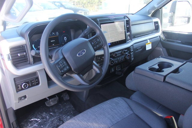 2026 Ford Super Duty F-350 SRW F-350® XLT