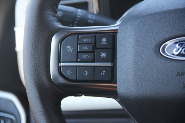 2026 Ford Super Duty F-350 SRW F-350® King Ranch®