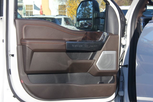 2026 Ford Super Duty F-350 SRW F-350® King Ranch®