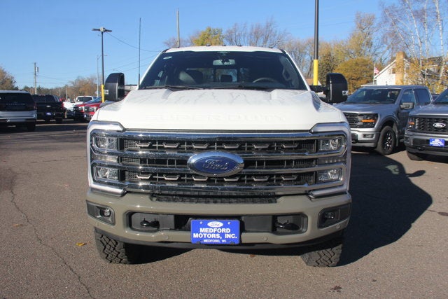 2026 Ford Super Duty F-350 SRW F-350® King Ranch®