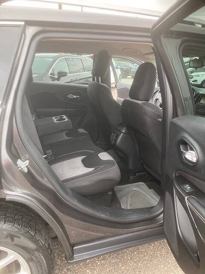 2014 Jeep Cherokee Latitude 4x4 4dr SUV