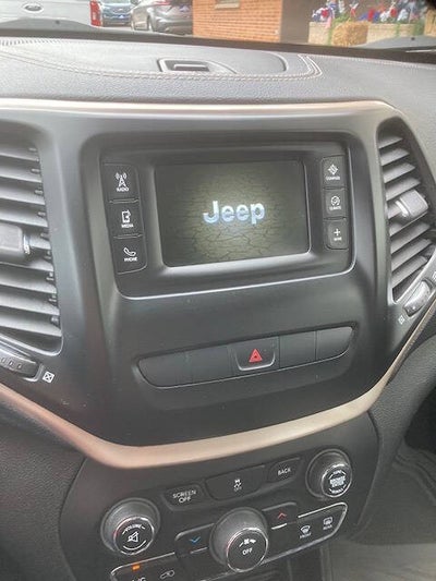 2014 Jeep Cherokee Latitude 4x4 4dr SUV