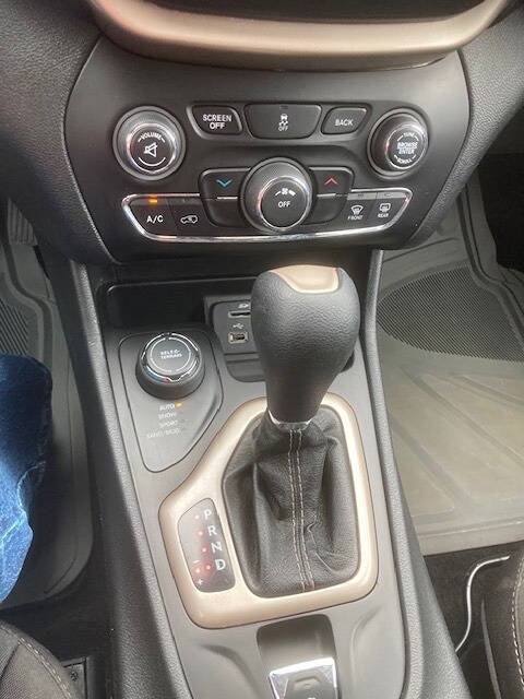 2014 Jeep Cherokee Latitude 4x4 4dr SUV