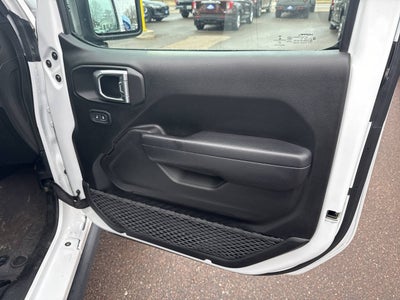 2023 Jeep Gladiator Rubicon 4x4 4dr Crew Cab 5.0 ft. SB