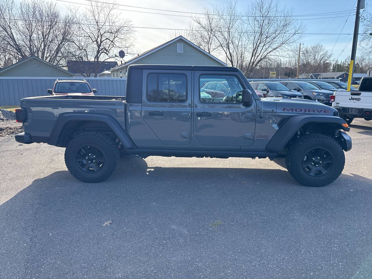 2023 Jeep Gladiator Mojave 4x4 4dr Crew Cab 5.0 ft. SB