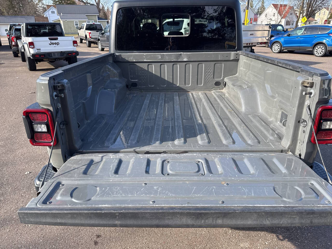 2023 Jeep Gladiator Mojave 4x4 4dr Crew Cab 5.0 ft. SB