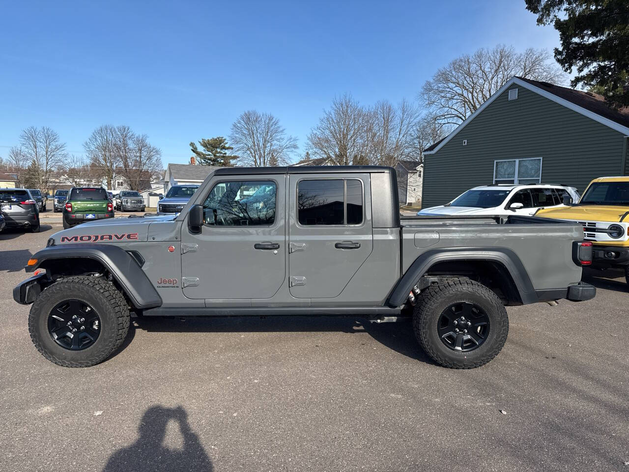 2023 Jeep Gladiator Mojave 4x4 4dr Crew Cab 5.0 ft. SB
