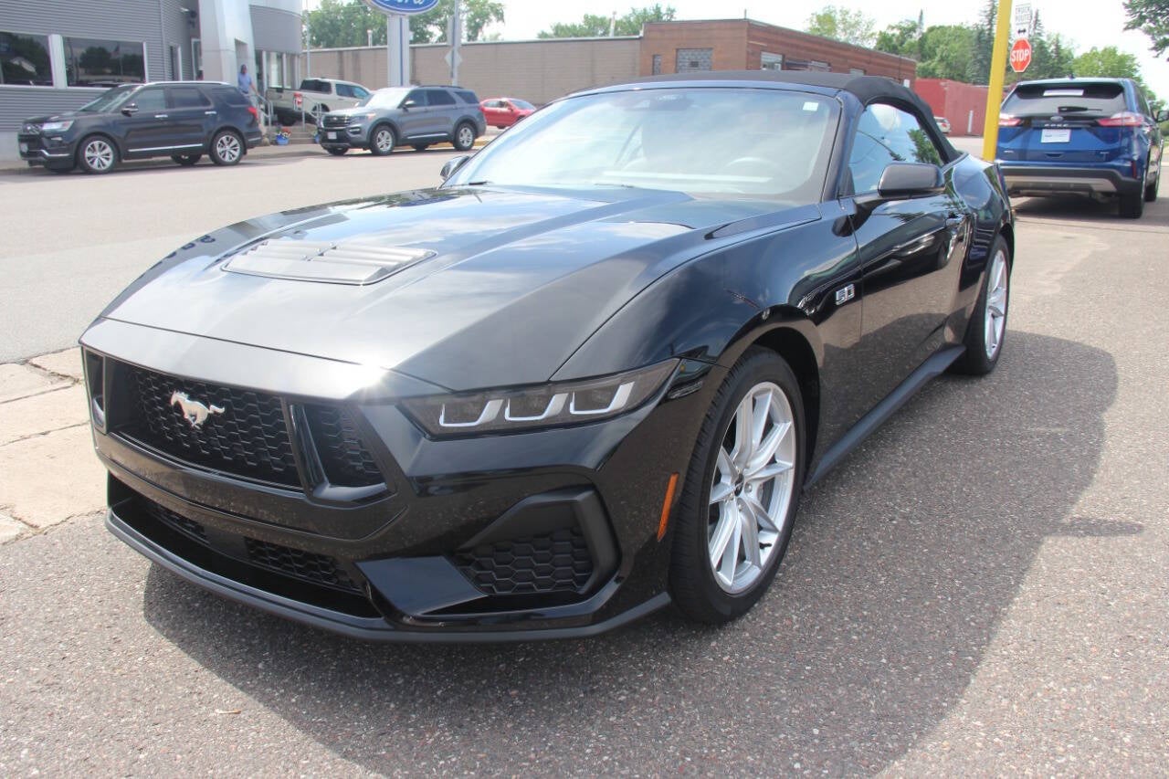 2024 Ford Mustang GT Premium 2dr Convertible