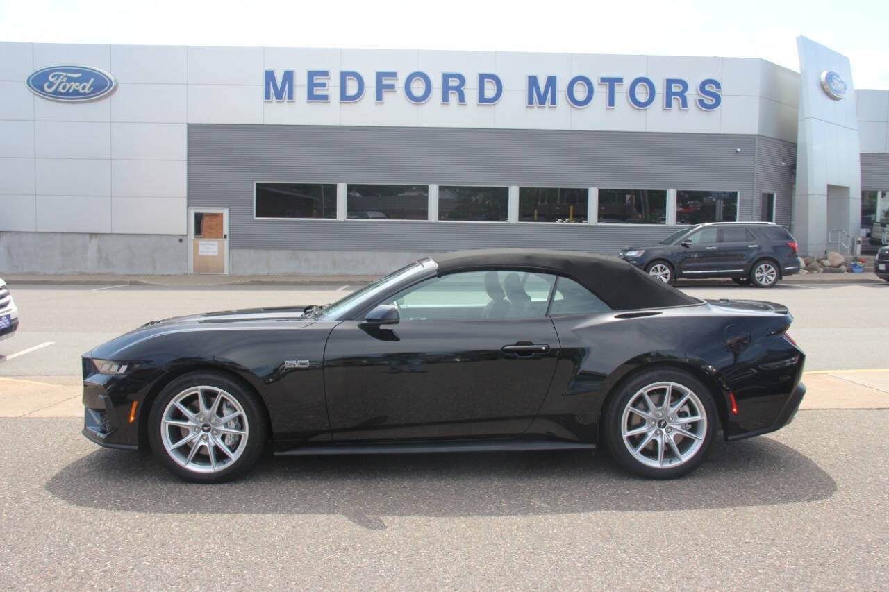 2024 Ford Mustang GT Premium 2dr Convertible