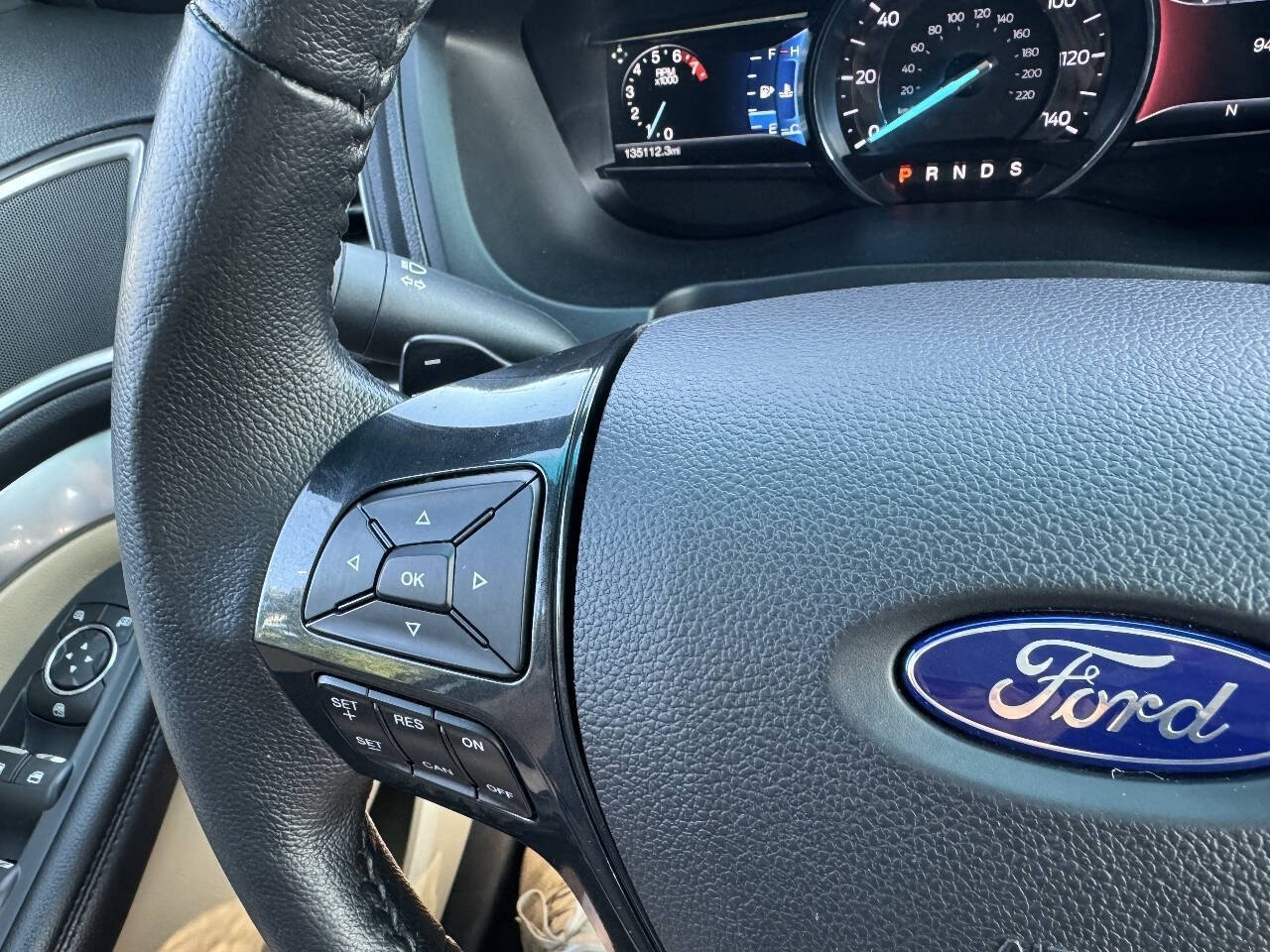 2017 Ford Explorer XLT AWD 4dr SUV