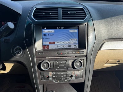2017 Ford Explorer XLT AWD 4dr SUV