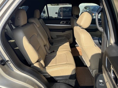 2017 Ford Explorer XLT AWD 4dr SUV