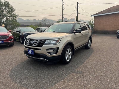2017 Ford Explorer XLT AWD 4dr SUV
