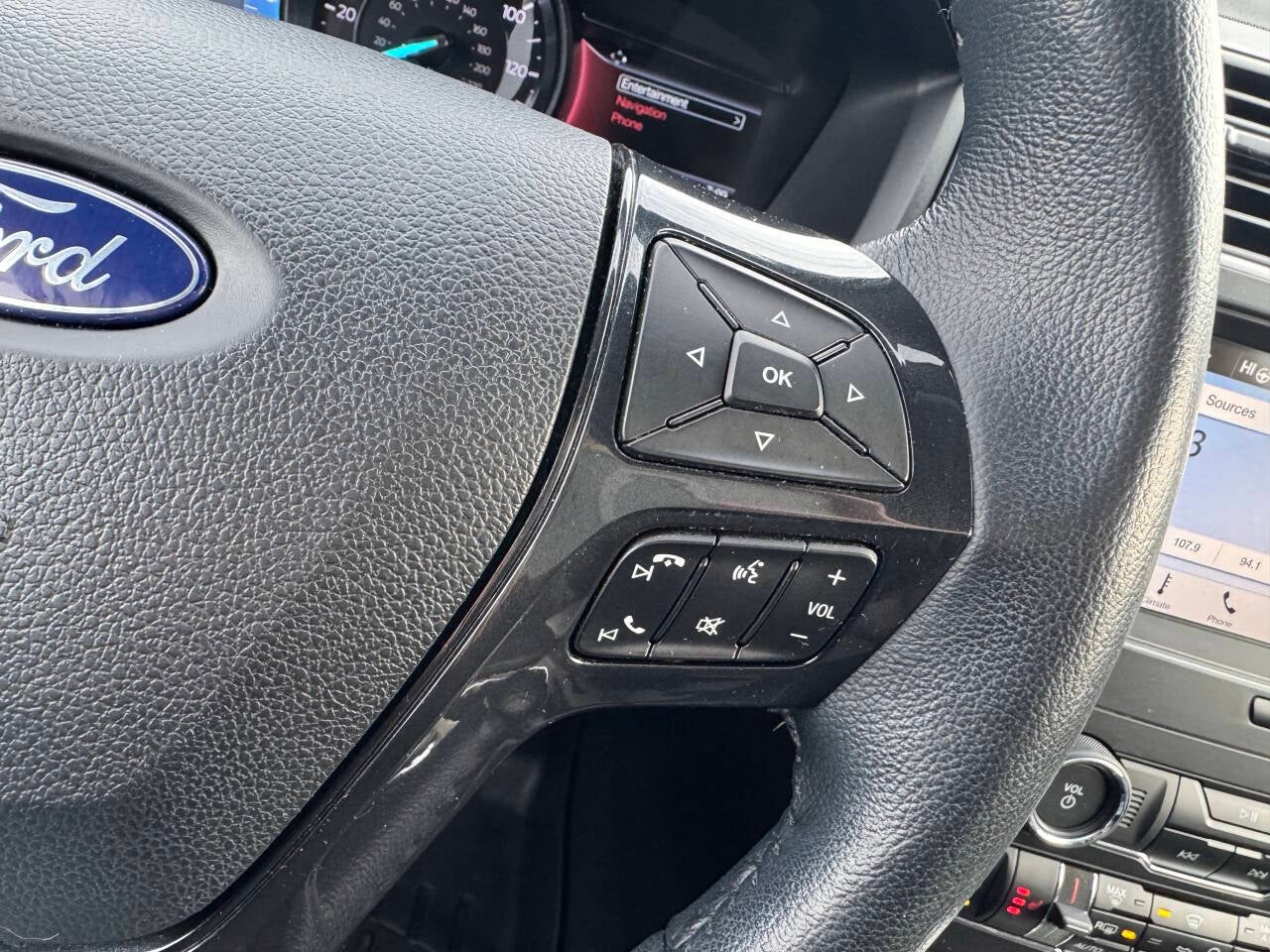 2019 Ford Explorer XLT AWD 4dr SUV