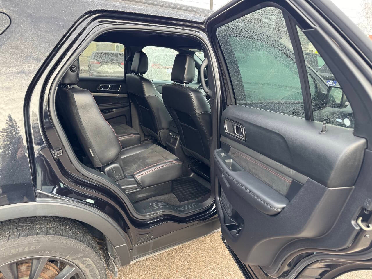 2019 Ford Explorer XLT AWD 4dr SUV