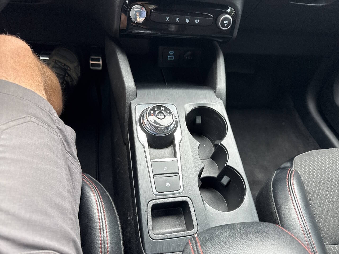 2023 Ford Escape ST Line 4dr SUV