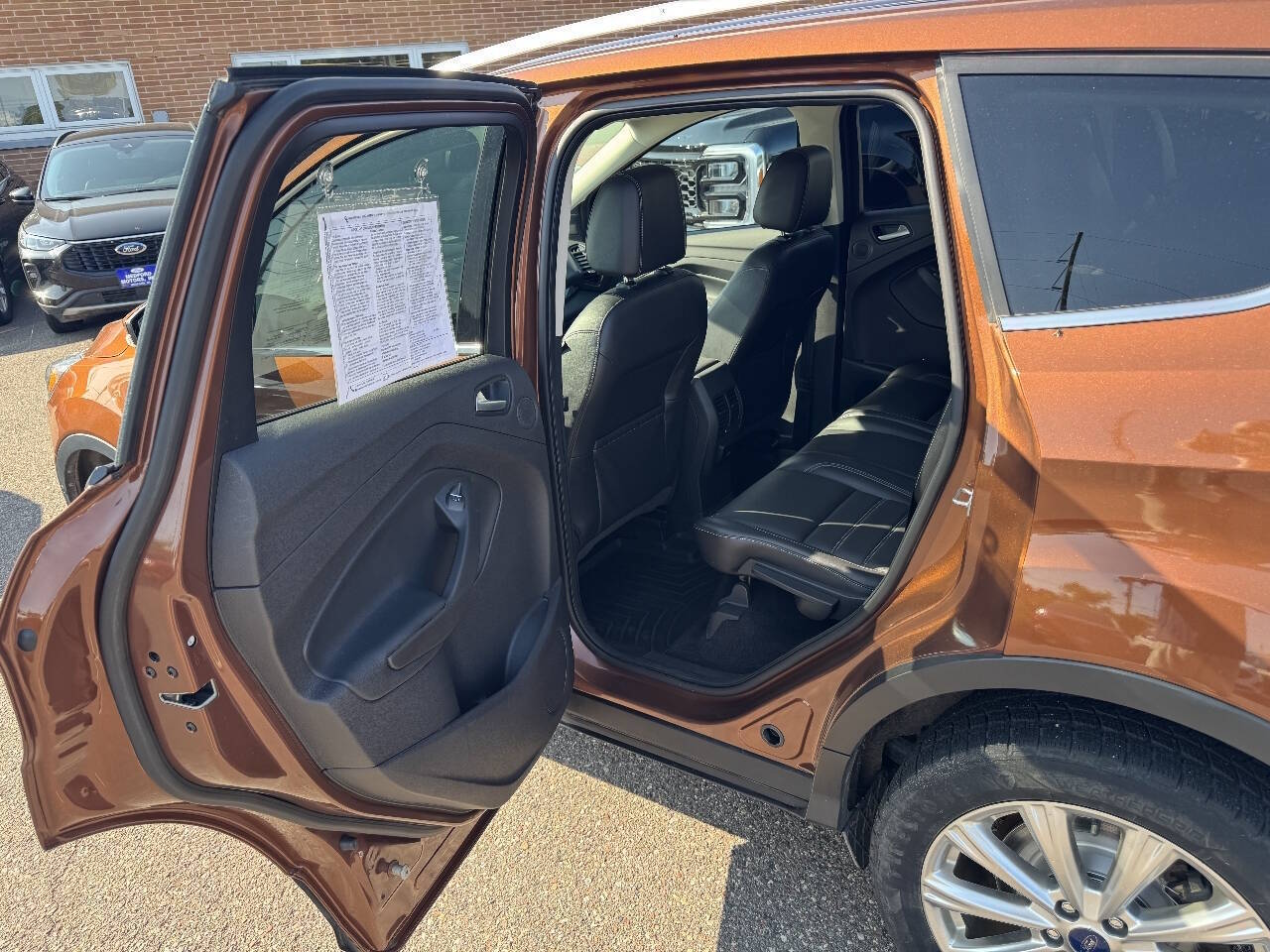 2017 Ford Escape Titanium AWD 4dr SUV