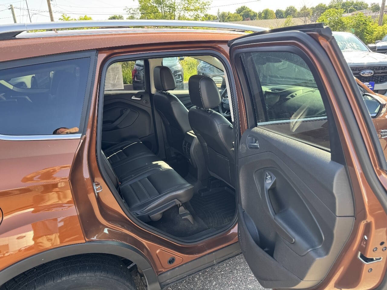 2017 Ford Escape Titanium AWD 4dr SUV