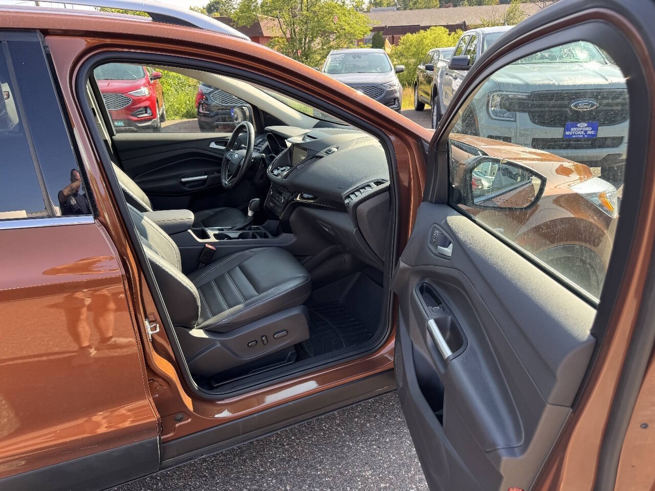 2017 Ford Escape Titanium AWD 4dr SUV
