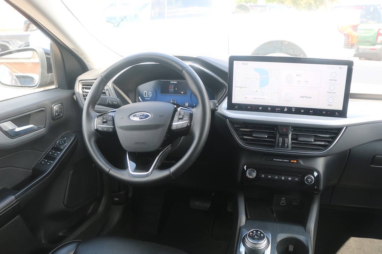 2024 Ford Escape Platinum AWD 4dr SUV