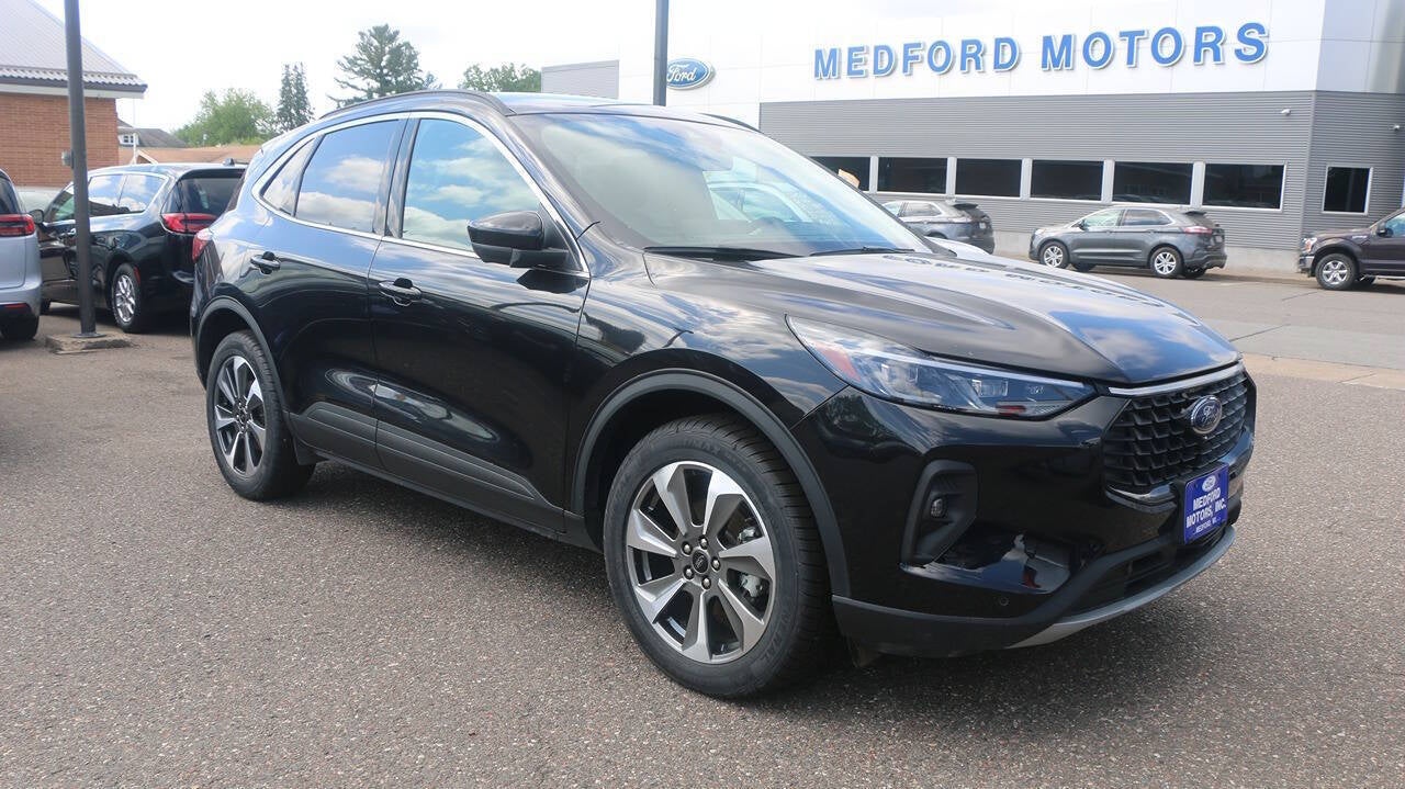 2024 Ford Escape Platinum AWD 4dr SUV