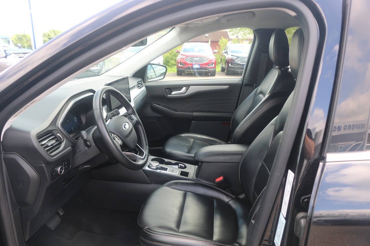 2024 Ford Escape Platinum AWD 4dr SUV