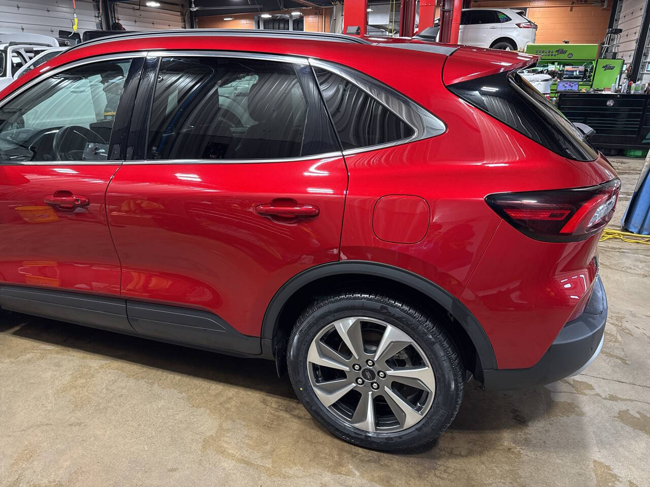 2024 Ford Escape Hybrid Platinum AWD 4dr SUV