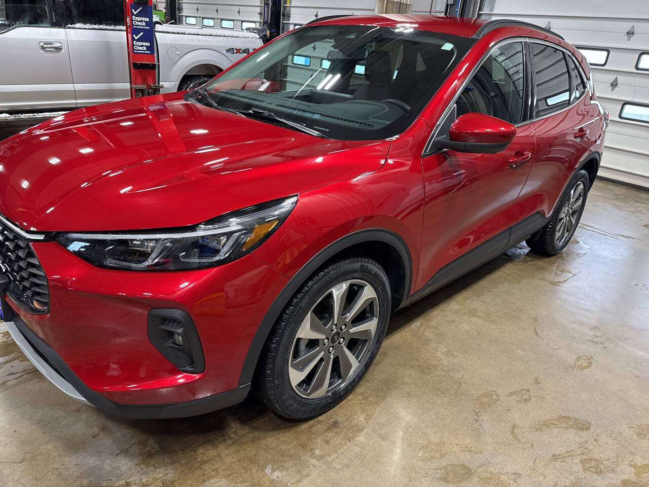 2024 Ford Escape Hybrid Platinum AWD 4dr SUV