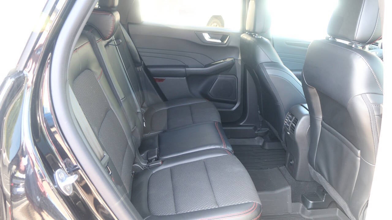 2023 Ford Escape ST Line AWD 4dr SUV