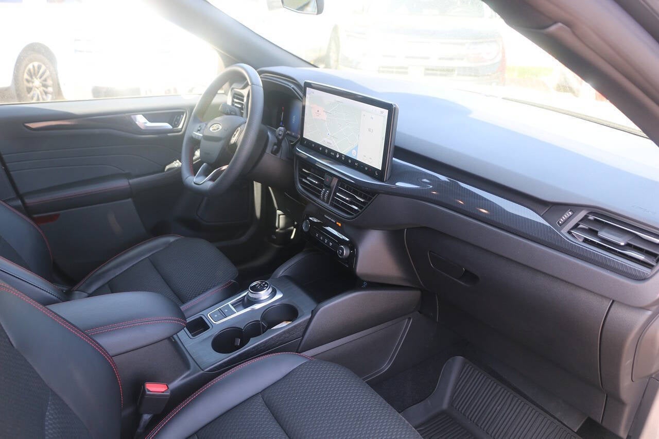 2023 Ford Escape ST Line AWD 4dr SUV
