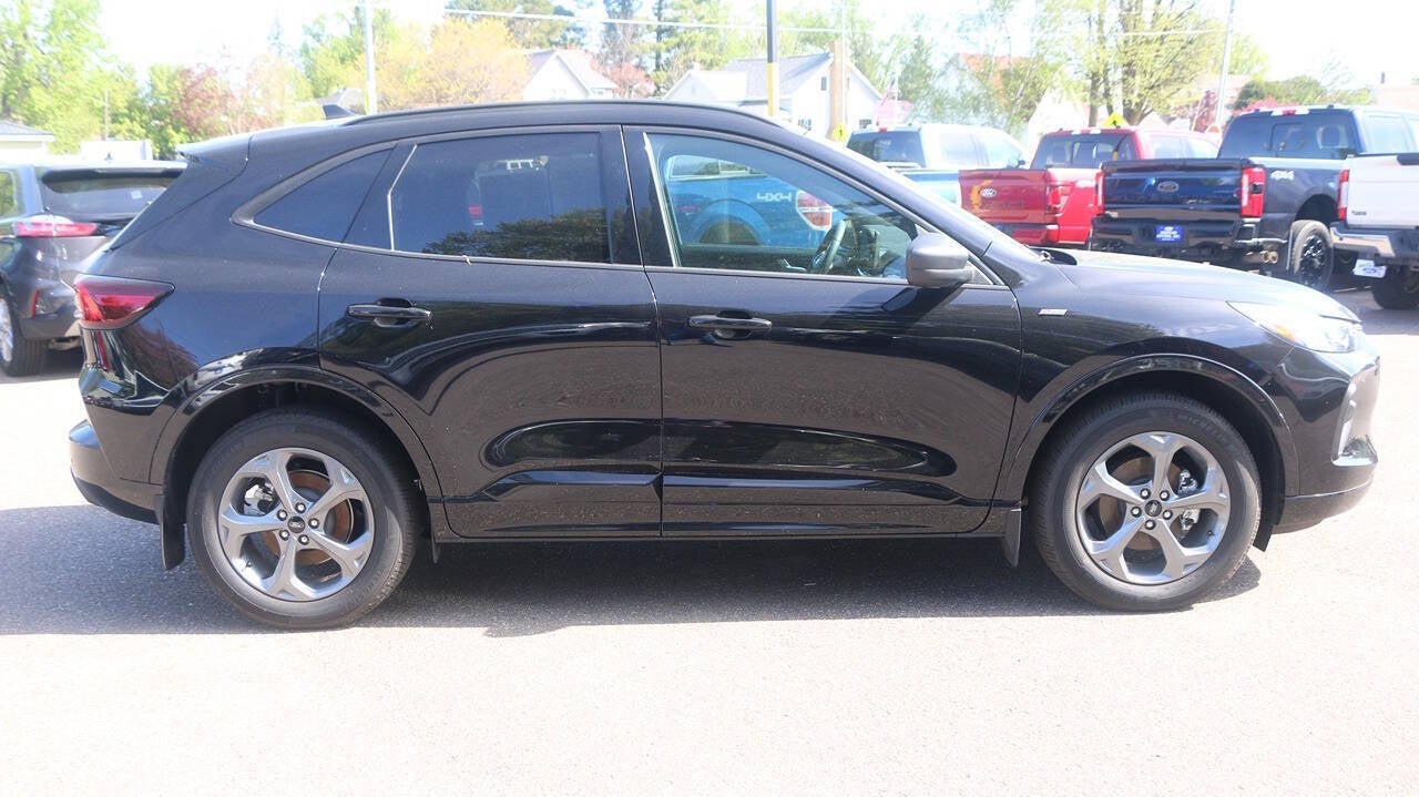 2023 Ford Escape ST Line AWD 4dr SUV